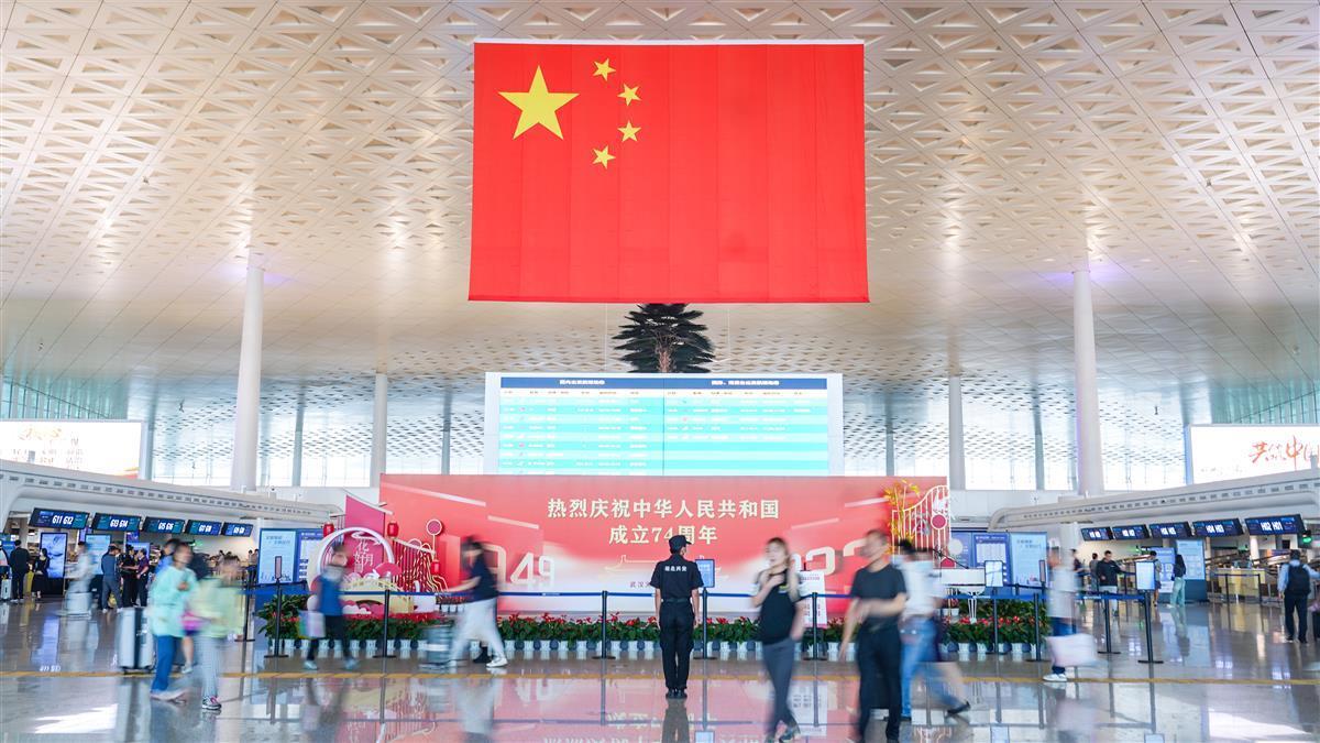 噢门银河国际
